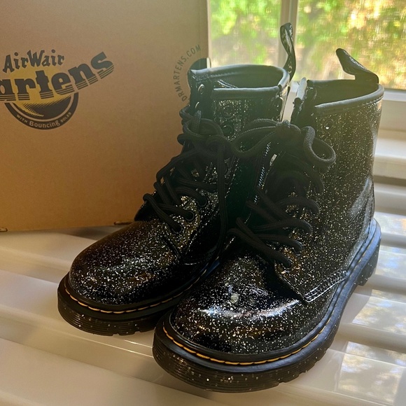Dr Martens Kids Sparkle Lace Up Fashion Boot (Little Kid) size 12 - New w/o Tag - Picture 2 of 8